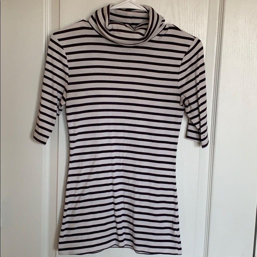 Striped cowl neck with quarter inched sleeves